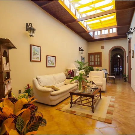 Casa Emblematica Oliva Ferienhaus Gáldar